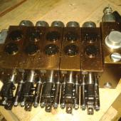 Гидрораспределитель РМ-12-100 (5 секц) Гидрораспределитель РМ-12-100 (5 секц)