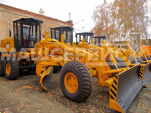 Бульдозер Б10М